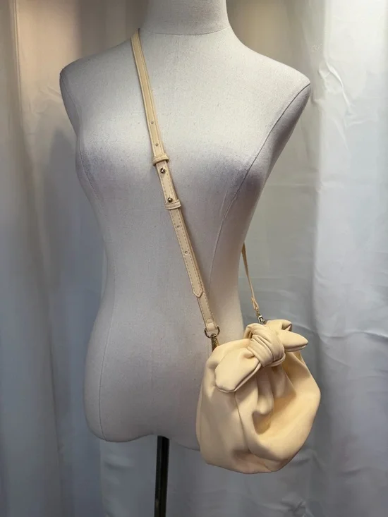 NWOT Mango ‘Small Knot Bag’ w/ Shoulder Strap in “Vanilla” Vegan Leather - Picture 16 of 16